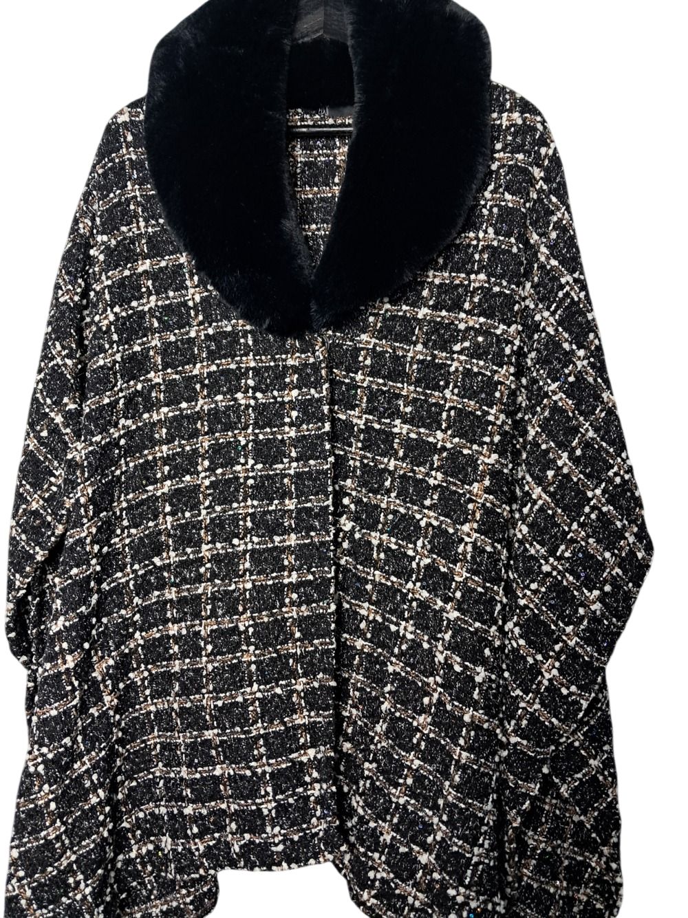 cape avec col en fausse fourrure